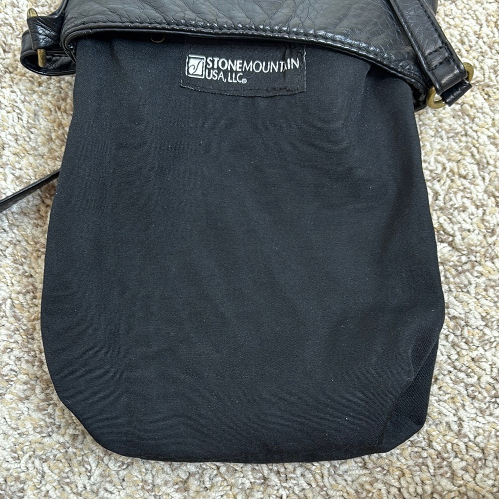 Stone Mountain Accessories Black Crossbody Bag - Picture 10 of 15